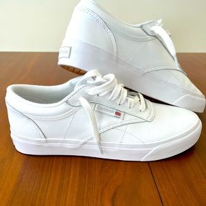 Brand new Mens Reebok classic white in size 9.5